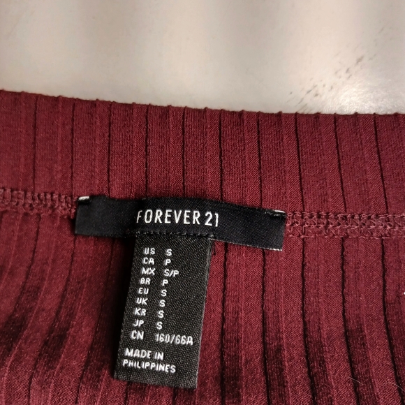 FOREVER 21 Burgundy Red Ribbed Pull On Stretchy Side Slit Midi Skirt Small - Picture 4 of 10